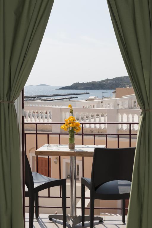 Paradise 3* Ermupoli